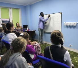 English Pre-Intermediate, for children from 12 to 13 years