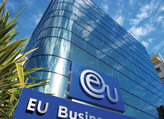 Здание школы EU Business School в Барселоне