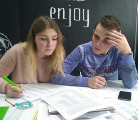 English language courses for students 10-17 years old