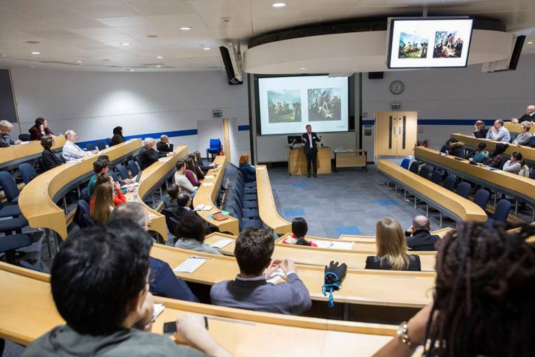 University of leeds. Университет Лидса Великобритания. Факультет управления бизнесом в Англии. Университет менеджмента в Таиланде. Мармара университет Human resource Management.