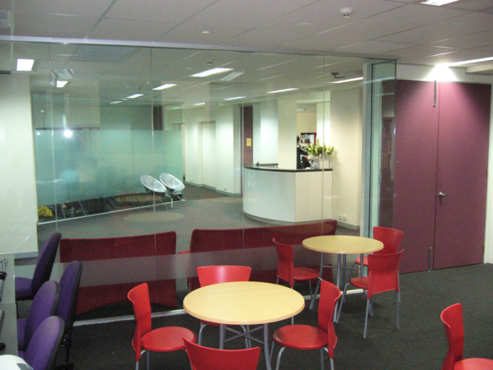 Школа OHC Brisbane в Австралии