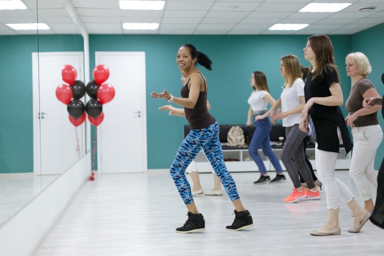 Школа танцев записаться. A4g Dance Studio, Москва. Сальса в Москве уроки. Записаться на занятие по танцам. G Dance Studio Реутов.