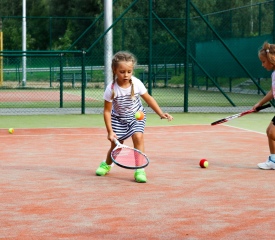 Семейные тренировки по теннису